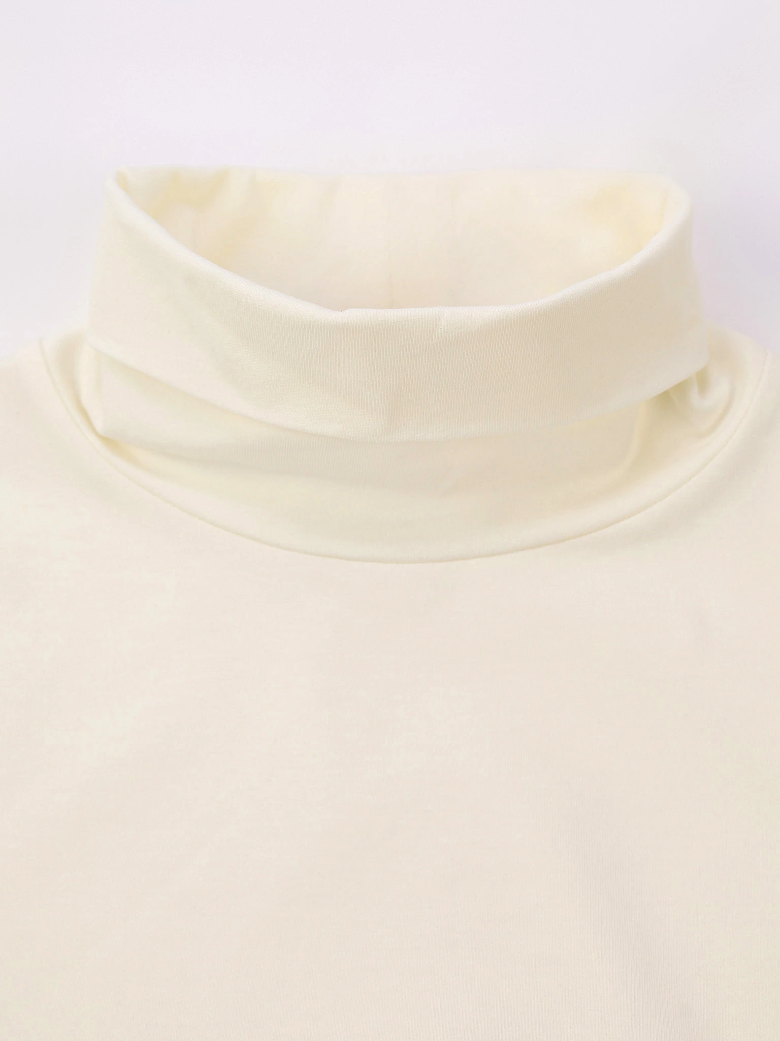 Водолазка молочного цвета из смесового хлопка